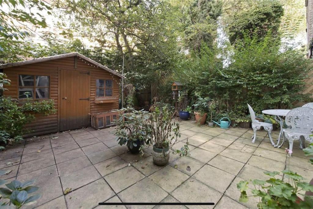 Lovely 2 Bedroom Garden Flat Apartment In West Kensington