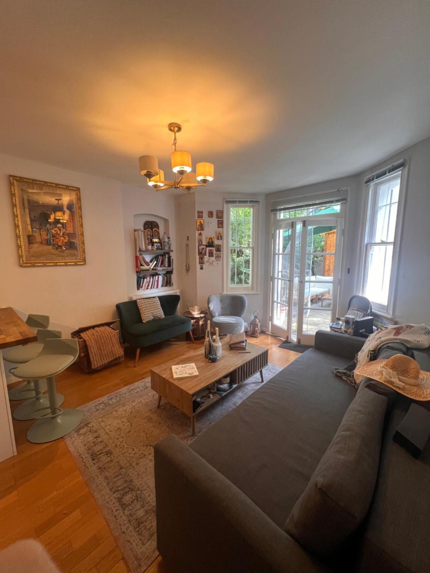 Lovely 2 Bedroom Garden Flat Apartment In West Kensington London
