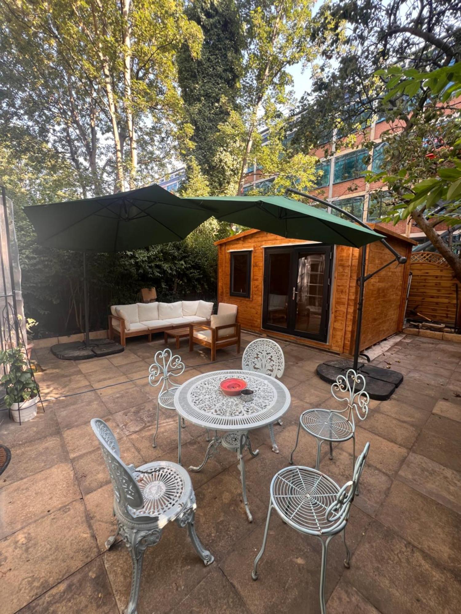 Lovely 2 Bedroom Garden Flat Apartment In West Kensington Apartment *